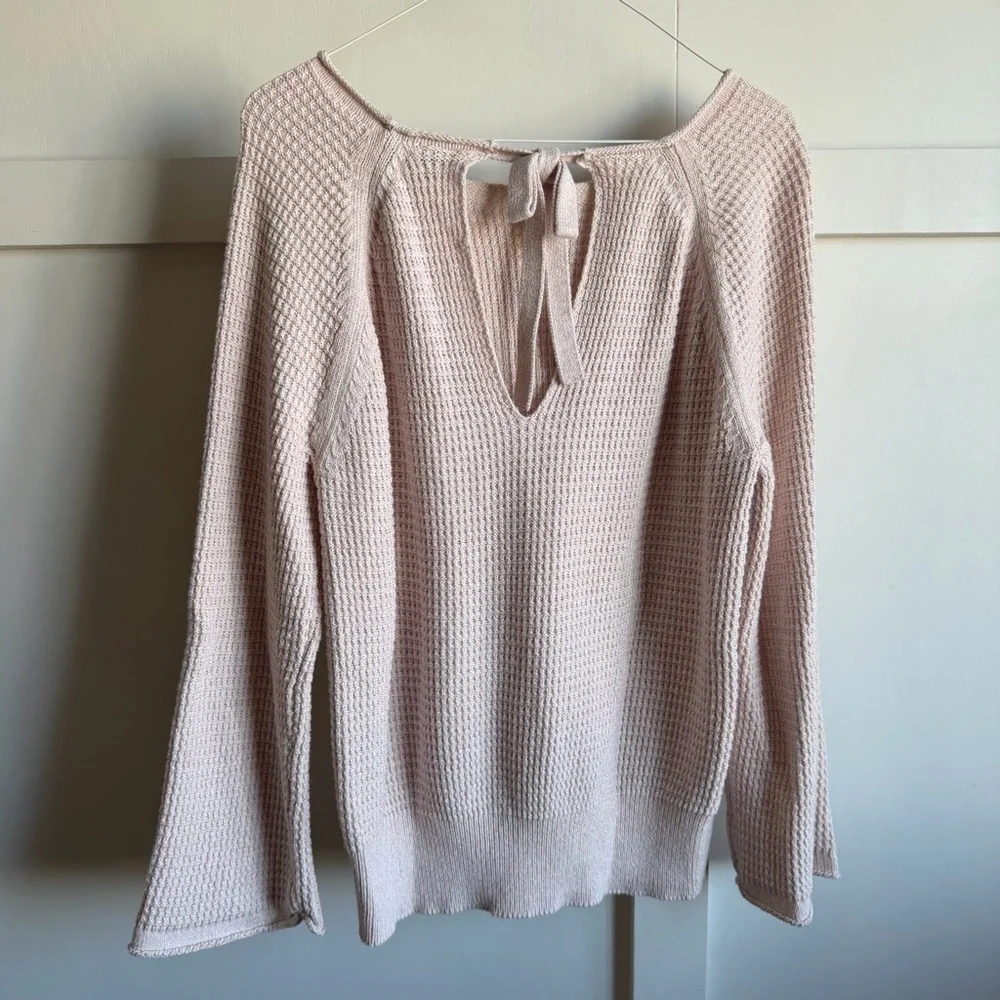 Ann Taylor Factory Waffle Knit Bell Sleeve Sweater Light Pink Sz XS - Picture 2 of 6